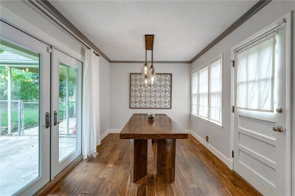 Decatur, Georgia 30033, United States, 3 Bedrooms Bedrooms, ,2 BathroomsBathrooms,Residential,Active,198757