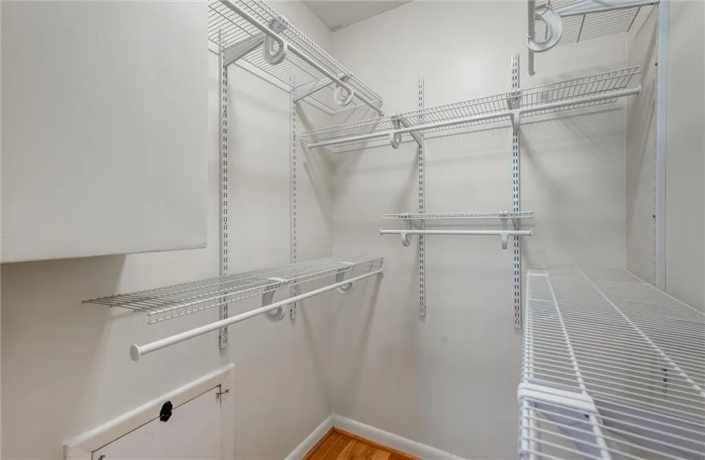 Decatur, Georgia 30033, United States, 3 Bedrooms Bedrooms, ,2 BathroomsBathrooms,Residential,Active,198757