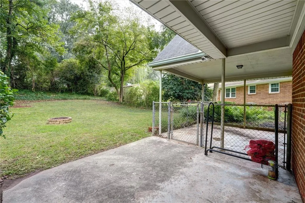 Decatur, Georgia 30033, United States, 3 Bedrooms Bedrooms, ,2 BathroomsBathrooms,Residential,Active,198757