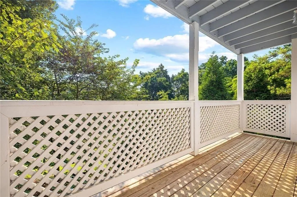 Marietta, Georgia 30067, United States, 2 Bedrooms Bedrooms, ,2 BathroomsBathrooms,Residential,Active,160032