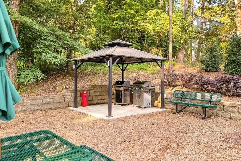 Marietta, Georgia 30067, United States, 2 Bedrooms Bedrooms, ,2 BathroomsBathrooms,Residential,Active,160032