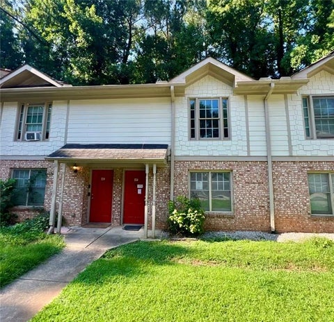 Townhouse For Sale - 1660 Stanton Road #4F<br/> Atlanta, GA 30311