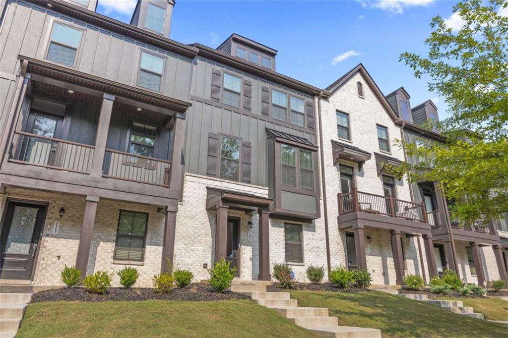 125 Climbing Ivy Circle