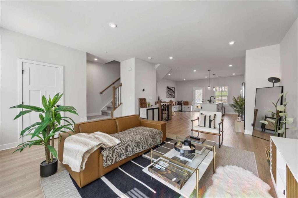 125 Climbing Ivy Circle