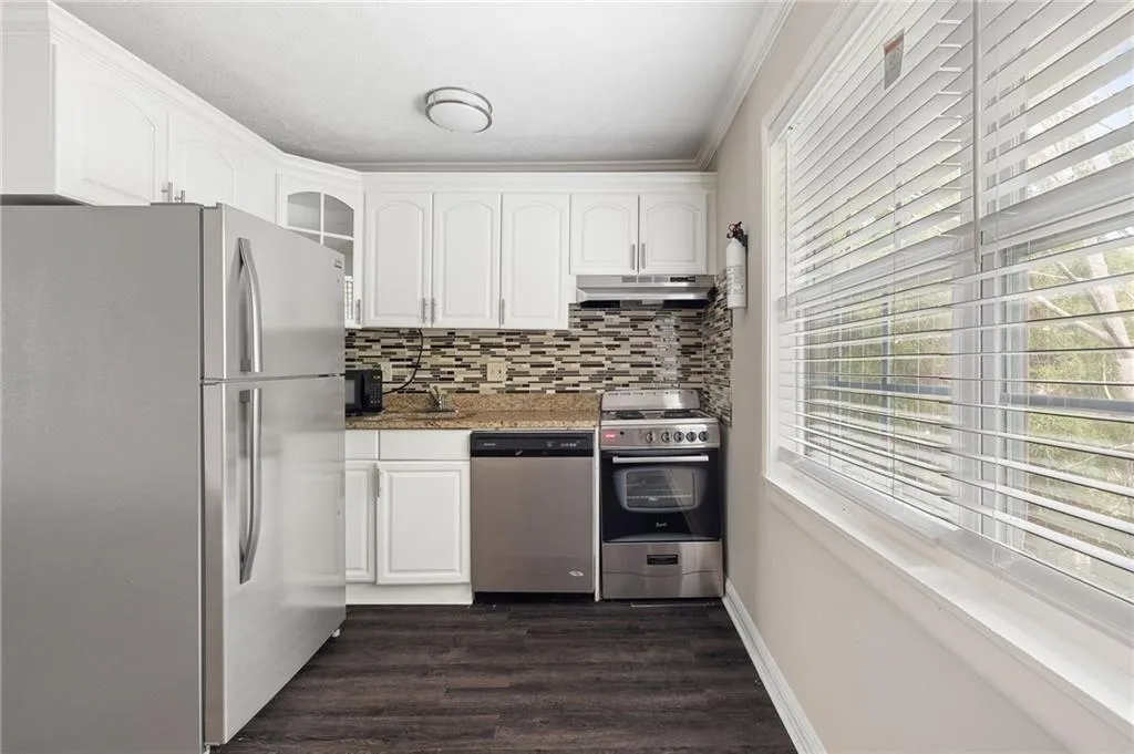 Atlanta, Georgia 30305, United States, 1 Bedroom Bedrooms, ,1 BathroomBathrooms,Residential,Active,198289