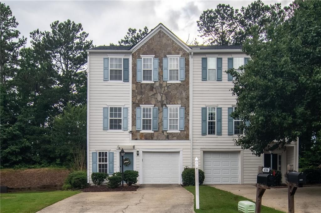 4336 THORNGATE Lane