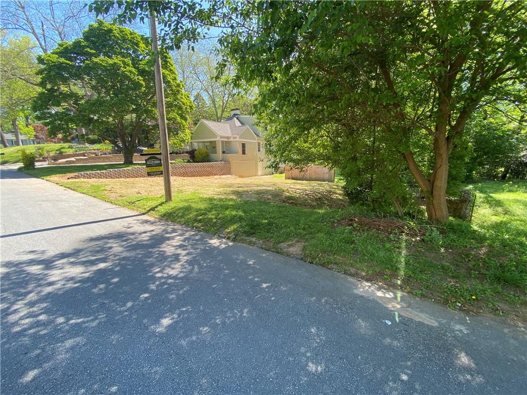 Hemlock Circle, Atlanta, Georgia image 6