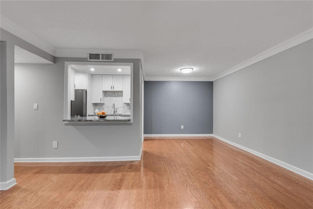 1015 Dunbar Drive, Dunwoody, Georgia image 13