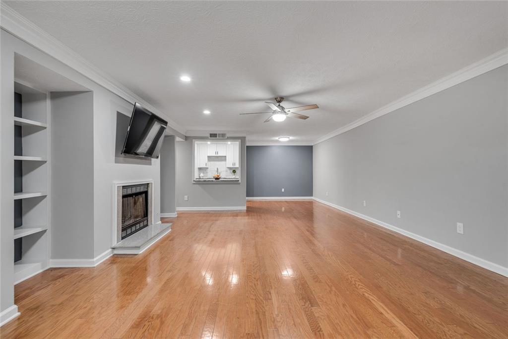 1015 Dunbar Drive, Dunwoody, Georgia image 11