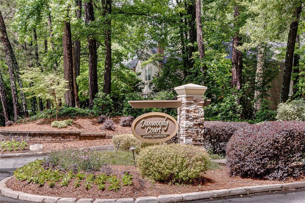 1015 Dunbar Drive, Dunwoody, Georgia image 32