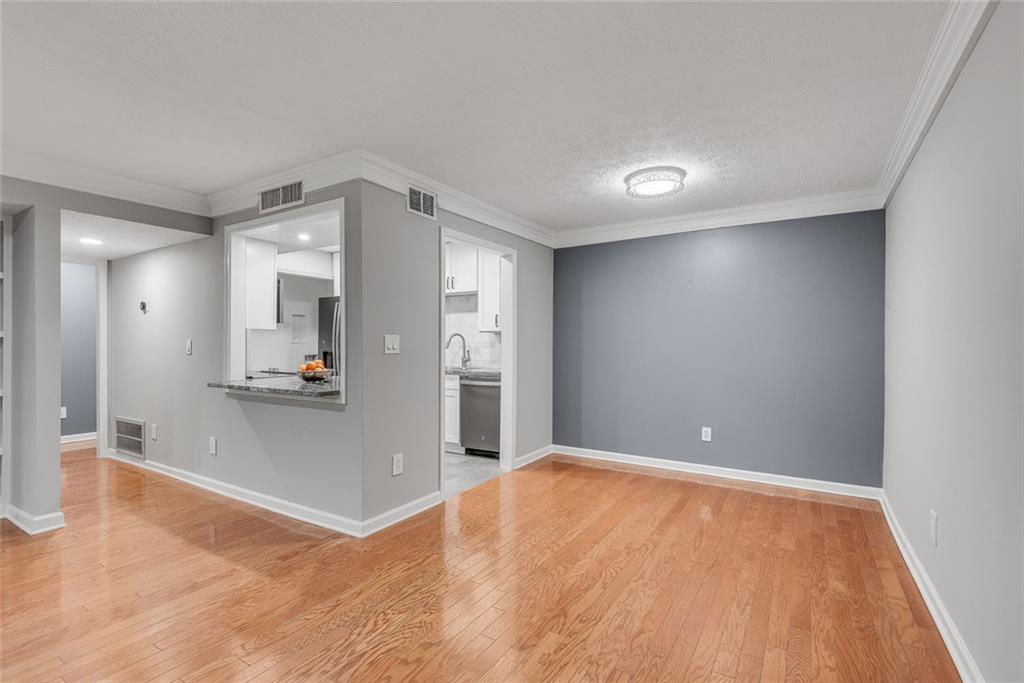 1015 Dunbar Drive, Dunwoody, Georgia image 20
