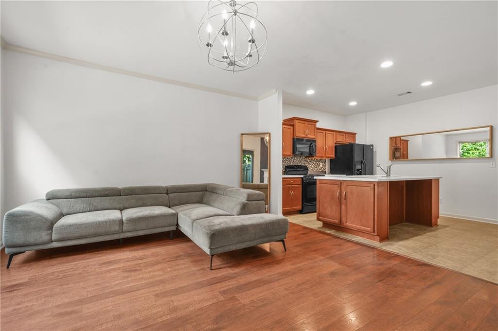 6998 Kingswood Run Drive