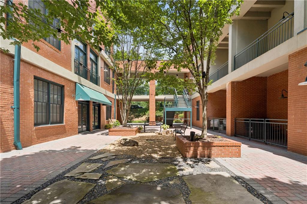 1601 Liberty Lane