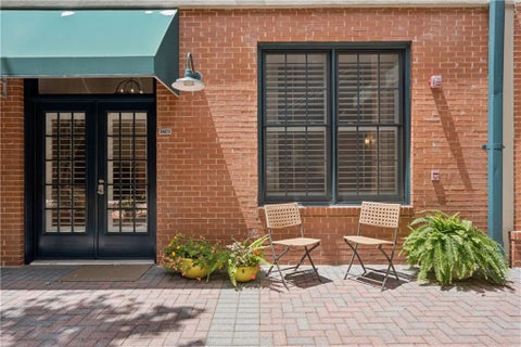 Condo For Sale - 1601 Liberty Lane<br/> Roswell, GA 30075