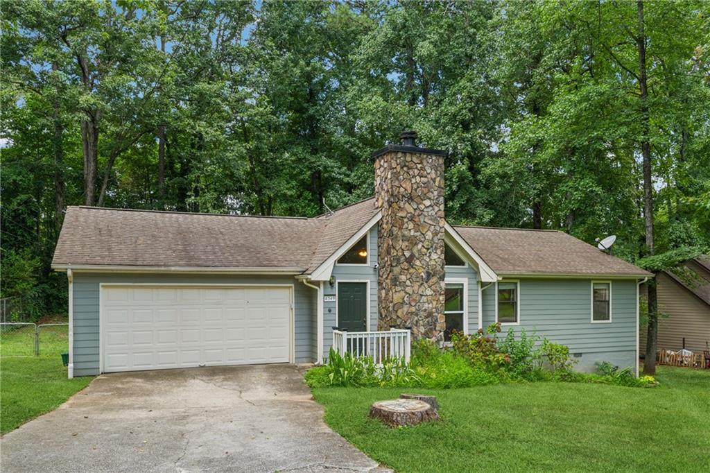This well-maintained home features wood-look tile flooring, a spacious living room with vaulted beamed ceiling and stone fireplace, and a modern kitchen with stainless steel appliances and a large walk-in pantry. Enjoy a dedicated laundry room, 2-car garage, and a fenced backyard with a large deck—perfect for relaxing or entertaining.
Located in the Norris Lake community with access to a boat slip, pool, playgrounds, tennis courts, walking trails, and more—all just minutes from shops and dining.