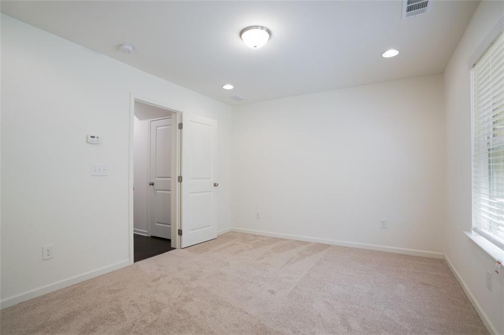 886 Society Circle Cir, Atlanta, Georgia image 9