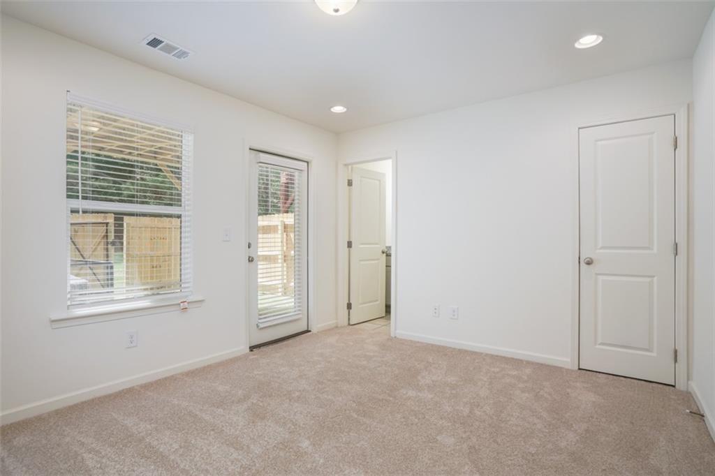886 Society Circle Cir, Atlanta, Georgia image 6