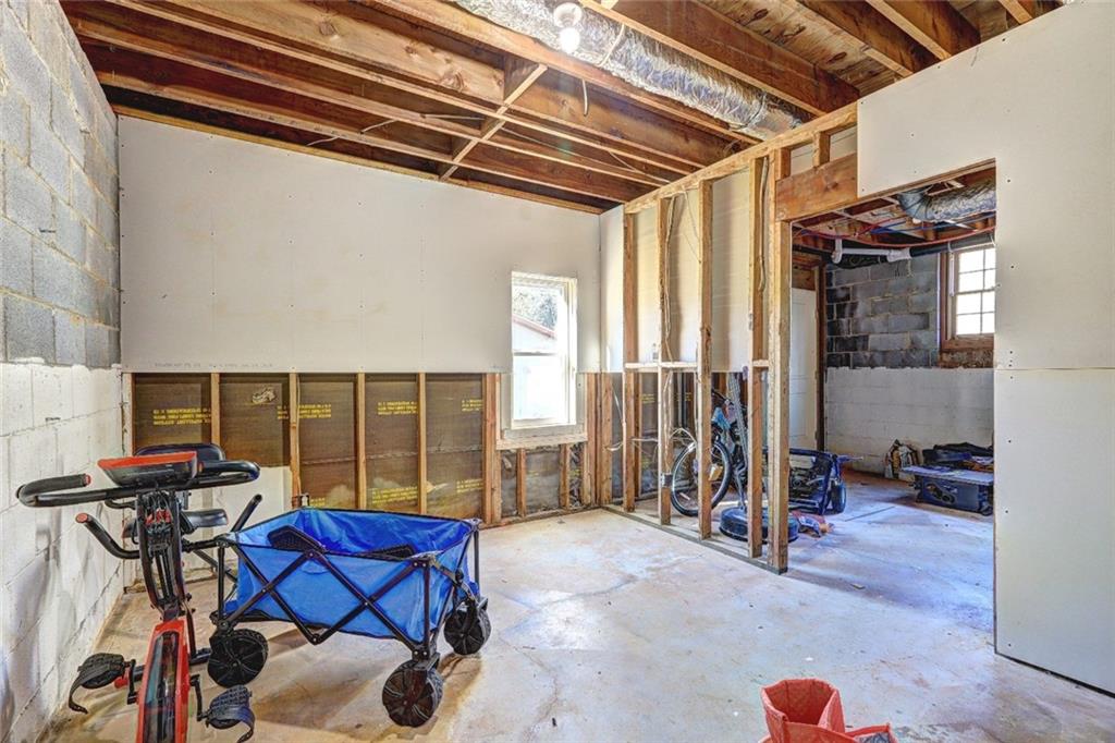 Mountain Crk Farm - Residential