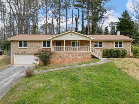 Homes For Sale - 93 Vanessa Drive<br/> Smyrna, GA 30082