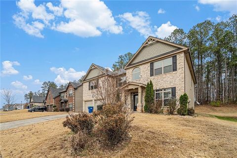 A home in Fairburn