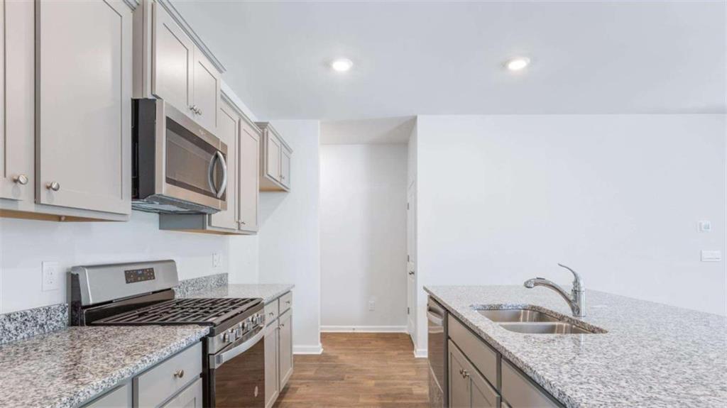 5439 Baybrook Circle