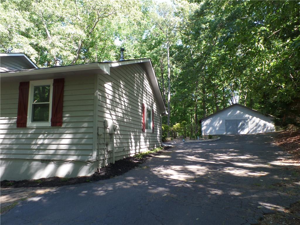 426 Green Ridge Road SE