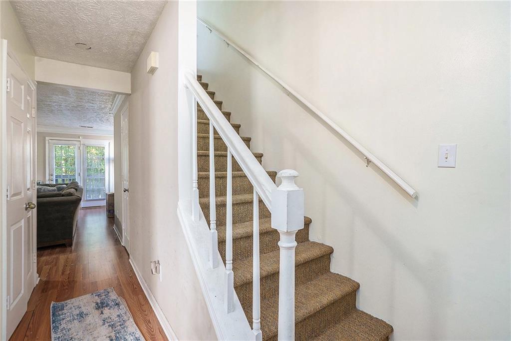 3201 Kingswood Place