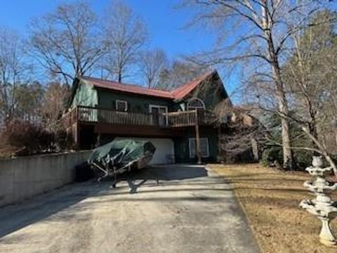 A home in Dawsonville