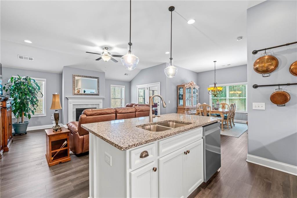 107 Grace Circle, Acworth, Georgia image 11