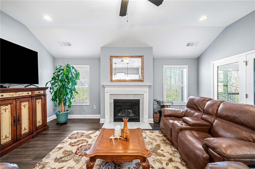 107 Grace Circle, Acworth, Georgia image 4