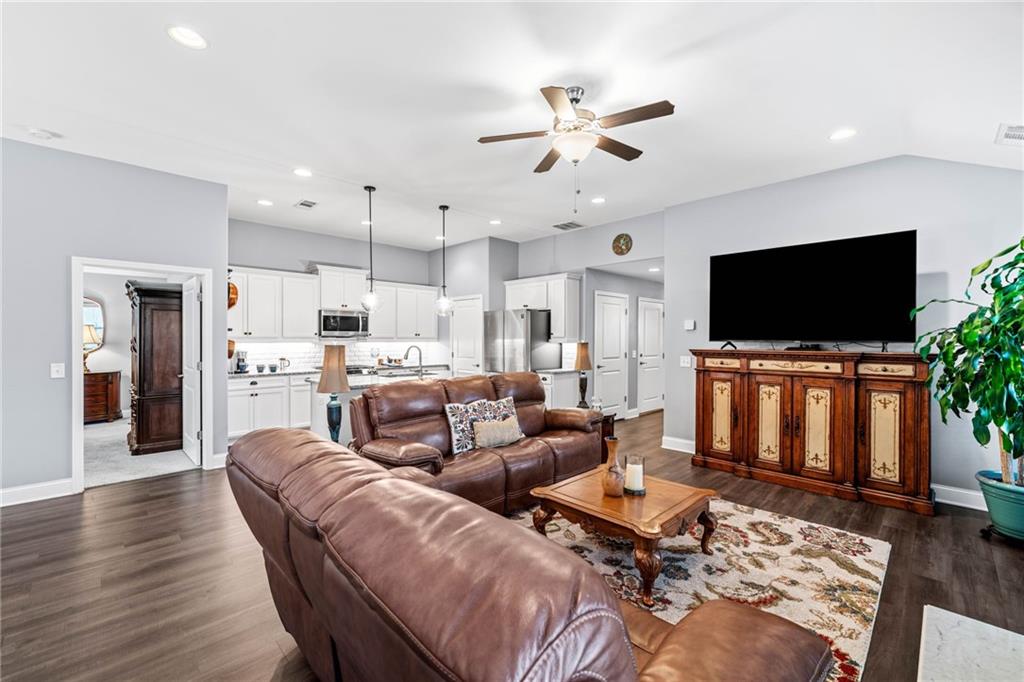 107 Grace Circle, Acworth, Georgia image 6