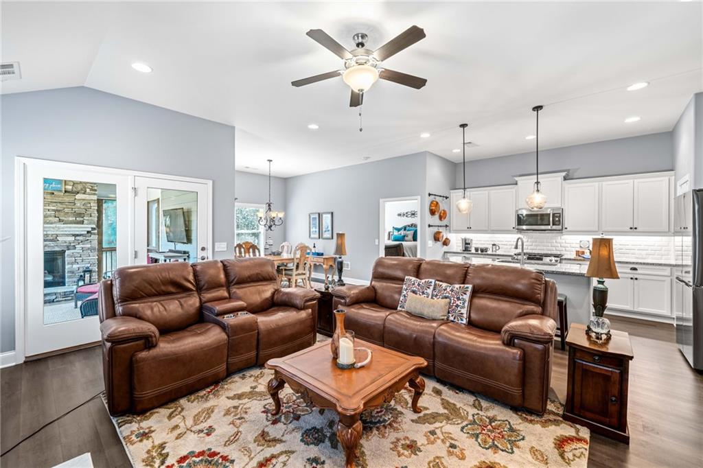 107 Grace Circle, Acworth, Georgia image 7