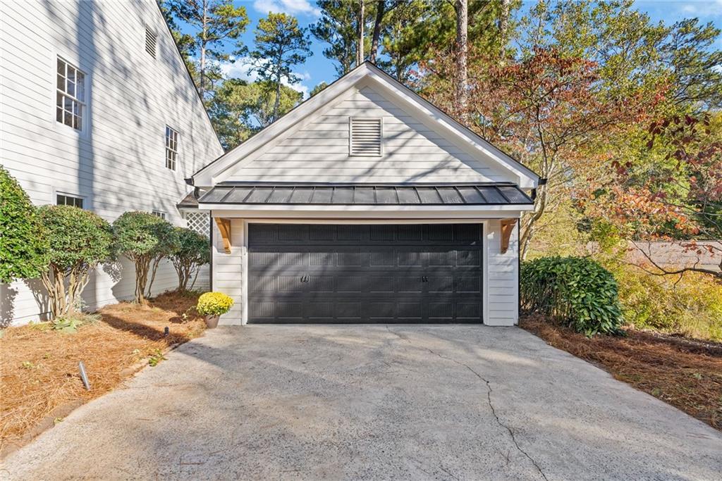 2915 Sope Creek Drive