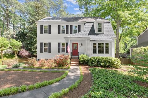 Photo of 3666 Chestnut Ridge Court, Marietta, GA 30062 (MLS # 7704781)