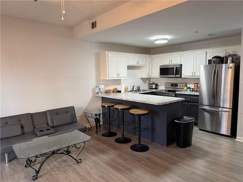 Condo For Sale - 3044 Steeplechase Drive<br/> Alpharetta, GA 30004