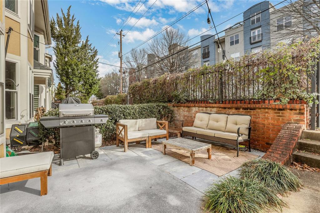 375 Highland Avenue NE 505