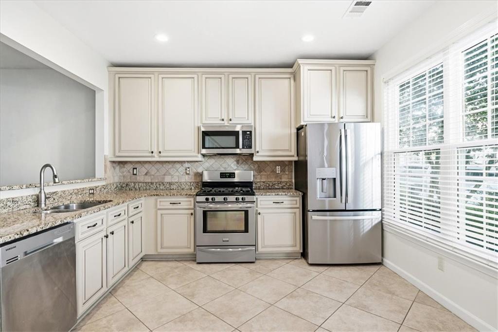 1205 Whitestone Ridge