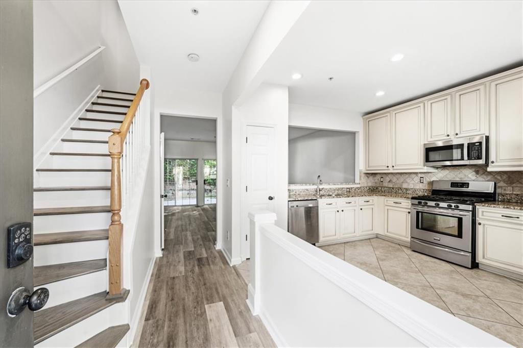1205 Whitestone Ridge