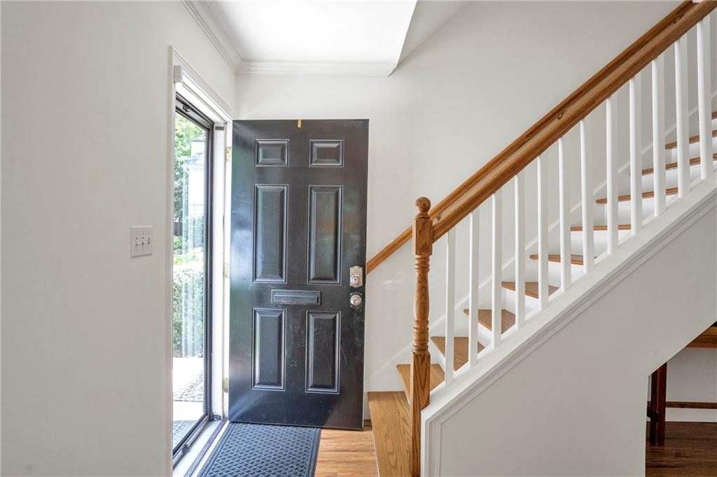 136 Peachtree Memorial Drive NW RI2