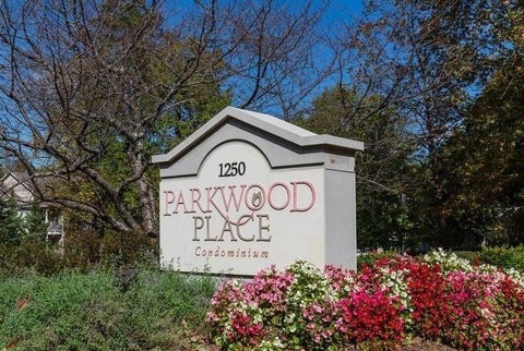 Condo For Sale - 1250 Parkwood Circle #1305<br/> Cobb County, Atlanta, GA 30339