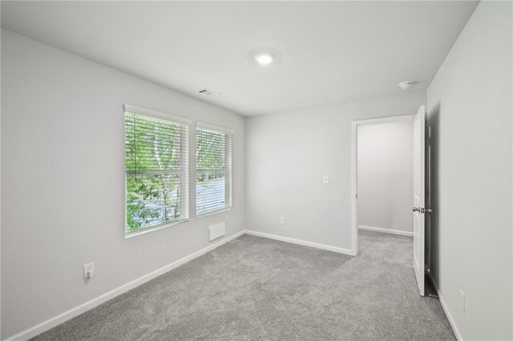 4437 Ben Hill Road, Atlanta, Georgia image 24