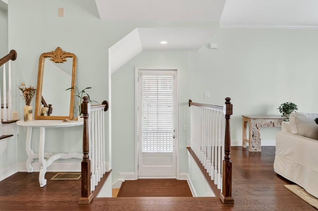 7205 Lowery Oak Drive