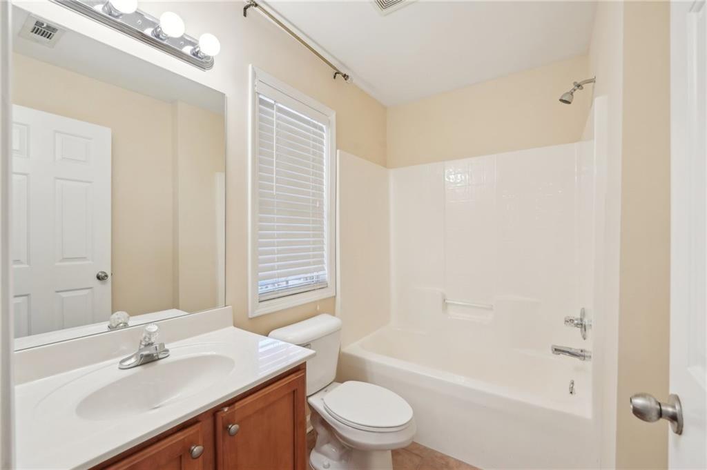 2130 Cooper Lakes Drive, Grayson, Georgia image 26