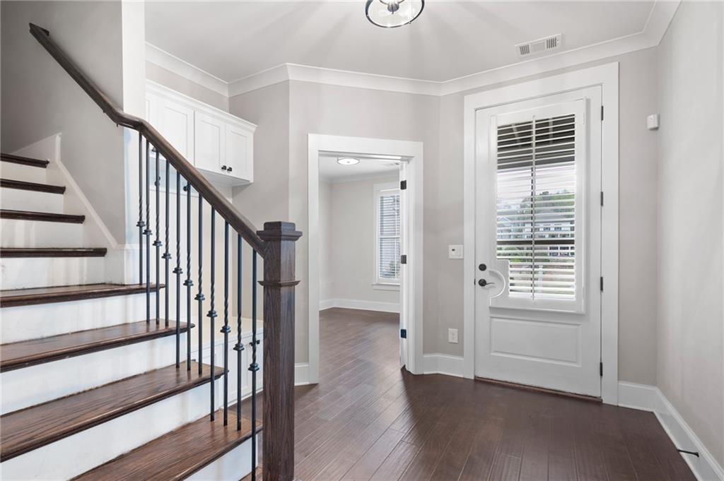 319 Riverton Way, Woodstock, Georgia image 7