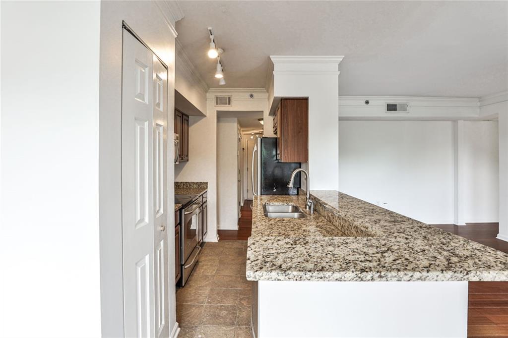 275 13th Street #605, Atlanta, Georgia image 6