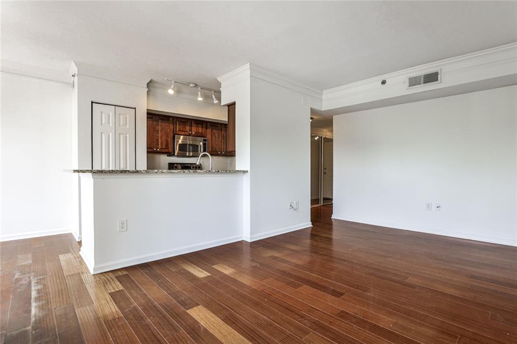 275 13th Street NE 605