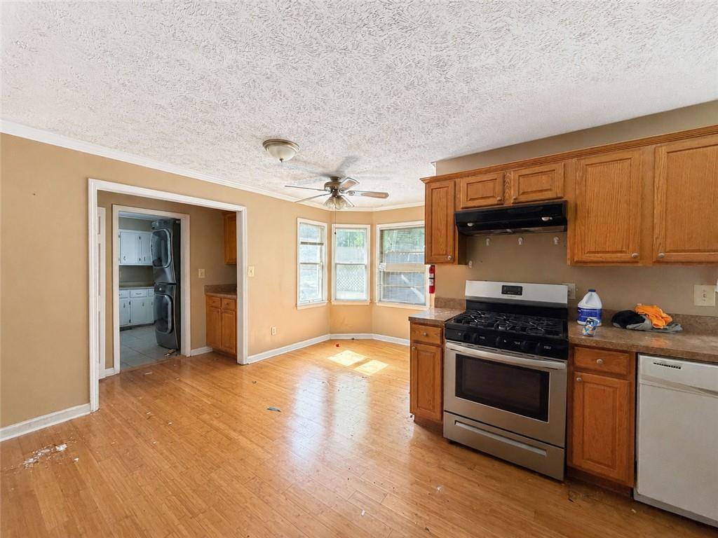 677 Bankshire Drive