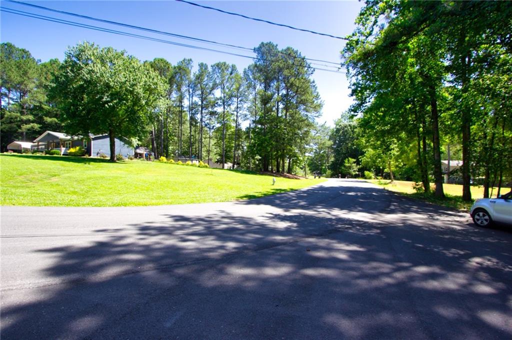 2335 Azalea Drive, Loganville, Georgia image 7