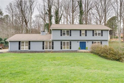 1290 Oakhaven Drive Roswell GA 30075