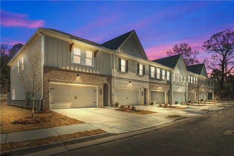 Townhouse For Sale - 543 Feldspar Way<br/> Gwinnett County, Lawrenceville, GA 30043